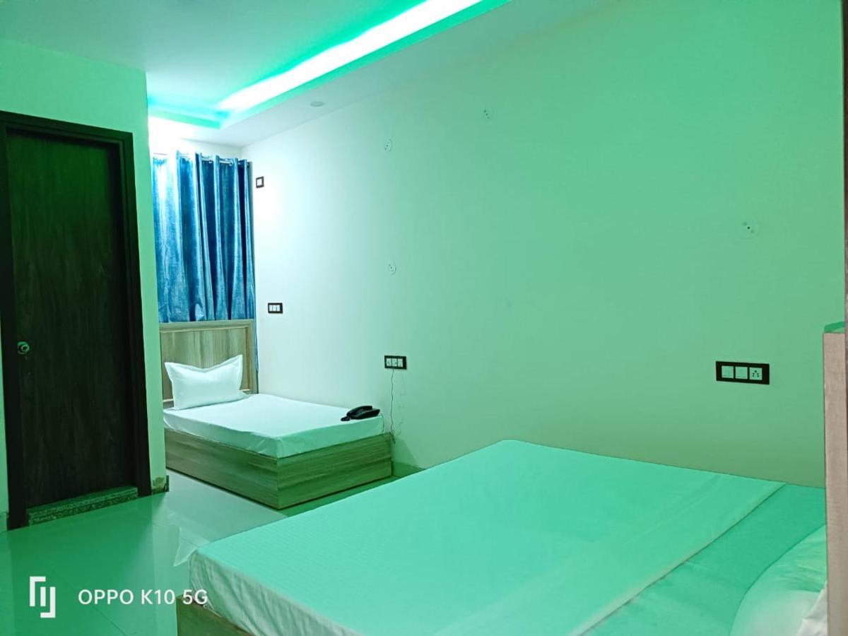 Hotel Qualia Suites At Delhi Airport Нью-Делі Екстер'єр фото