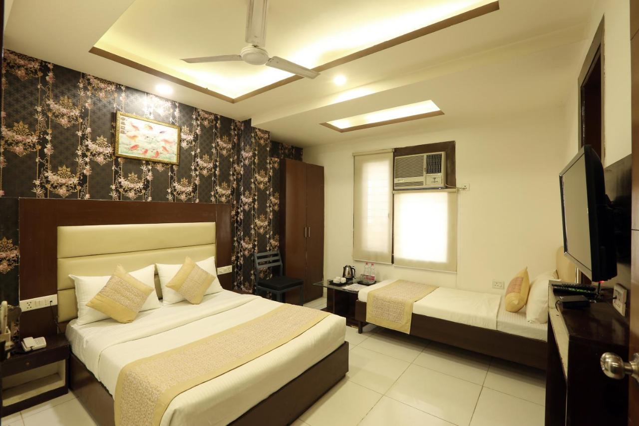 Hotel Qualia Suites At Delhi Airport Нью-Делі Екстер'єр фото